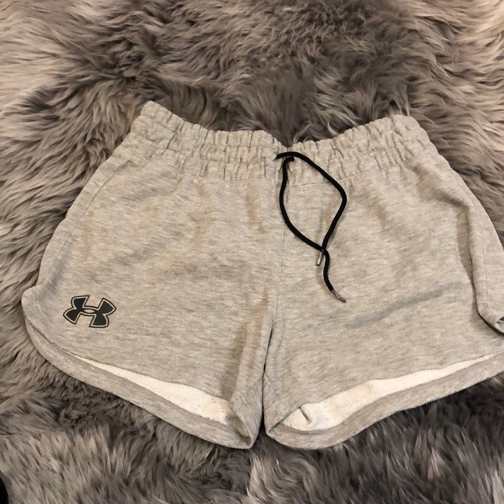 Under armour shorts M